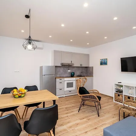 Marta Apartment