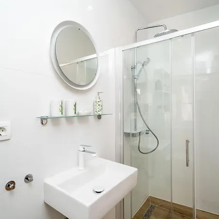 Marta 아파트 챠브타트